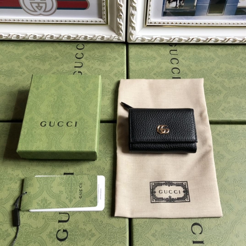G*u*i wallets & purse